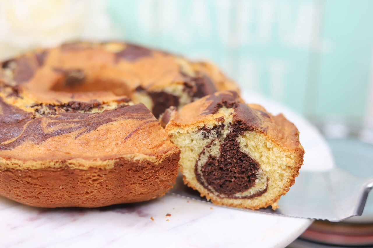 Gateau de chocolat with seasonal vegetables